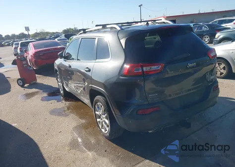 2016 Jeep Cherokee Latitude z USA, uszkodzony, nr VIN 1C4PJLCS7GW324581